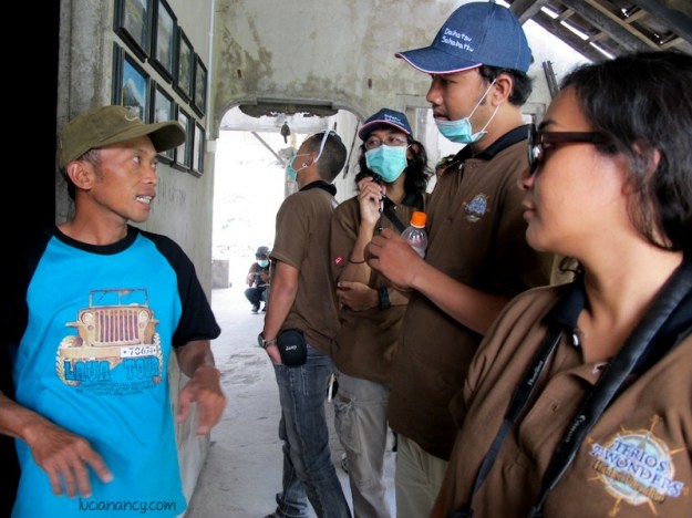 Mas Widodo, adik Pak Riyanto yang bertugas menjaga Museum Sisa Hartaku.